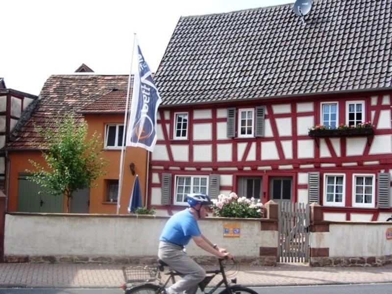 Ferienwohnung Haus Nostalgie Kleinheubach Zimmer foto